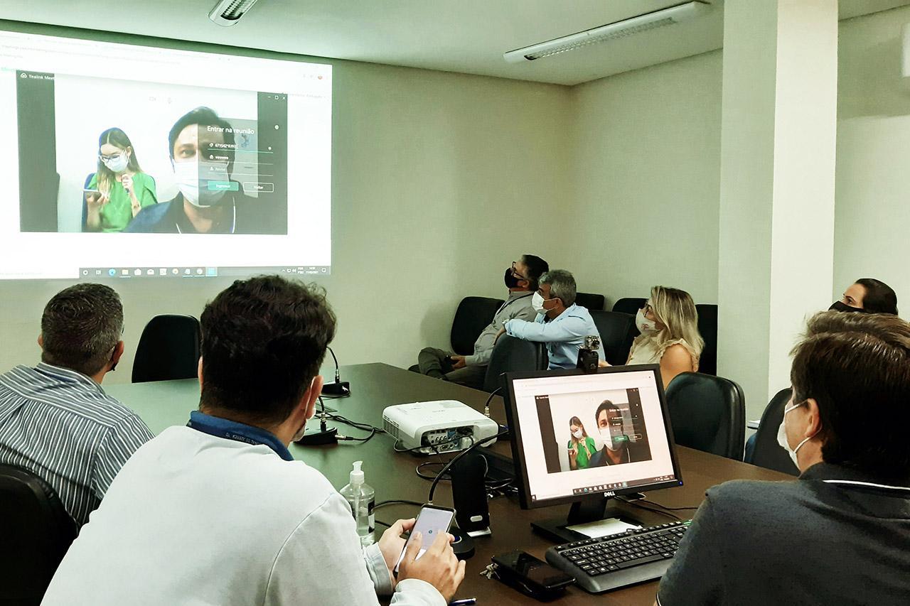 reunia yealink meeting